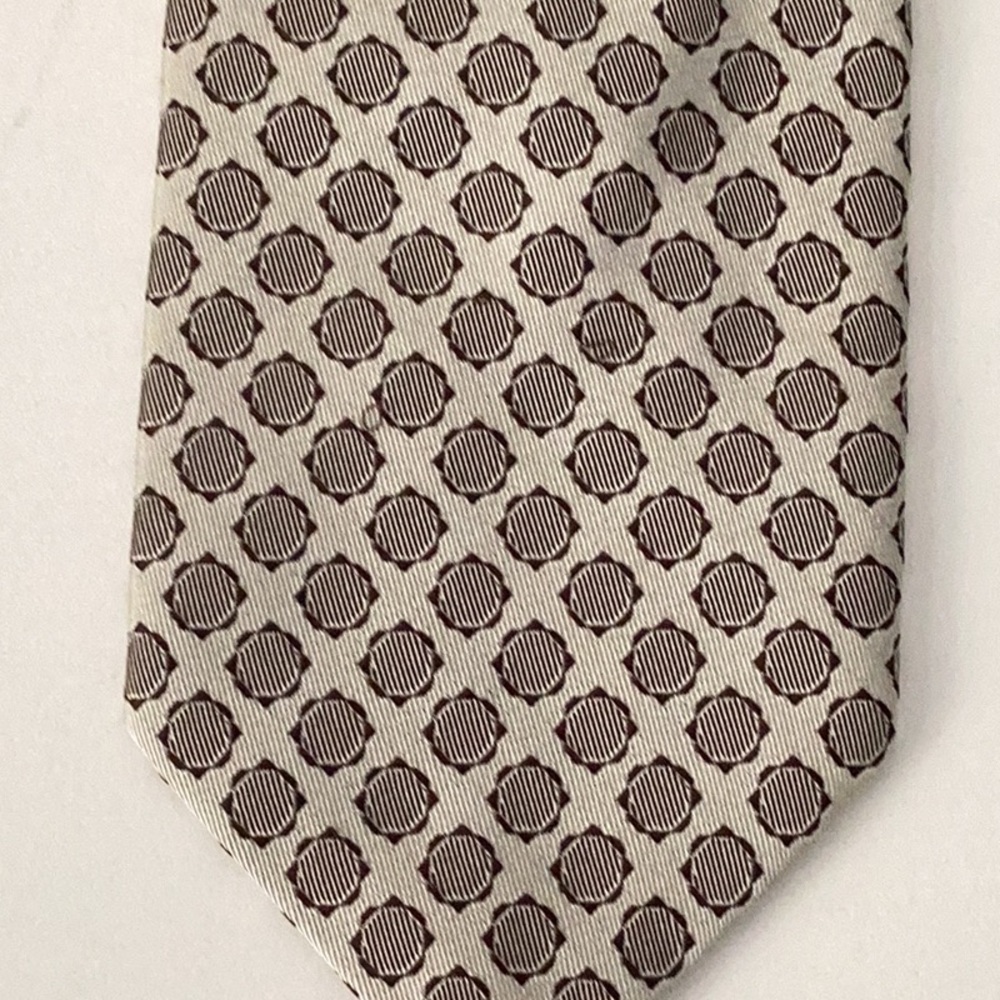 Barneys New York Cream Silk Tie with Geometric Beige Design